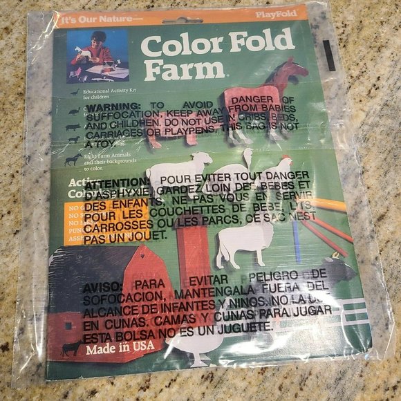 Color Fold Farm Active Coloring Book / Color Punch Out Fold Farm School Project - Picture 7 of 7